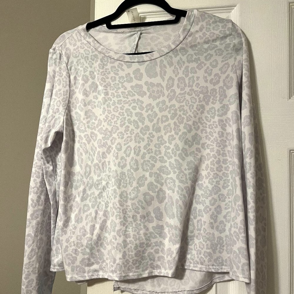 White and Grey Cheetah Long Sleeve